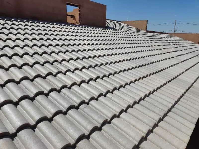 Construção de Cobertura de Telhado de Telha de Concreto
